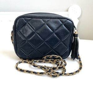NAVY BLUE FAUX LEATHER DIAMOND QUILT STITCH CAMERA BAG GOLD CHAIN ZIPPER